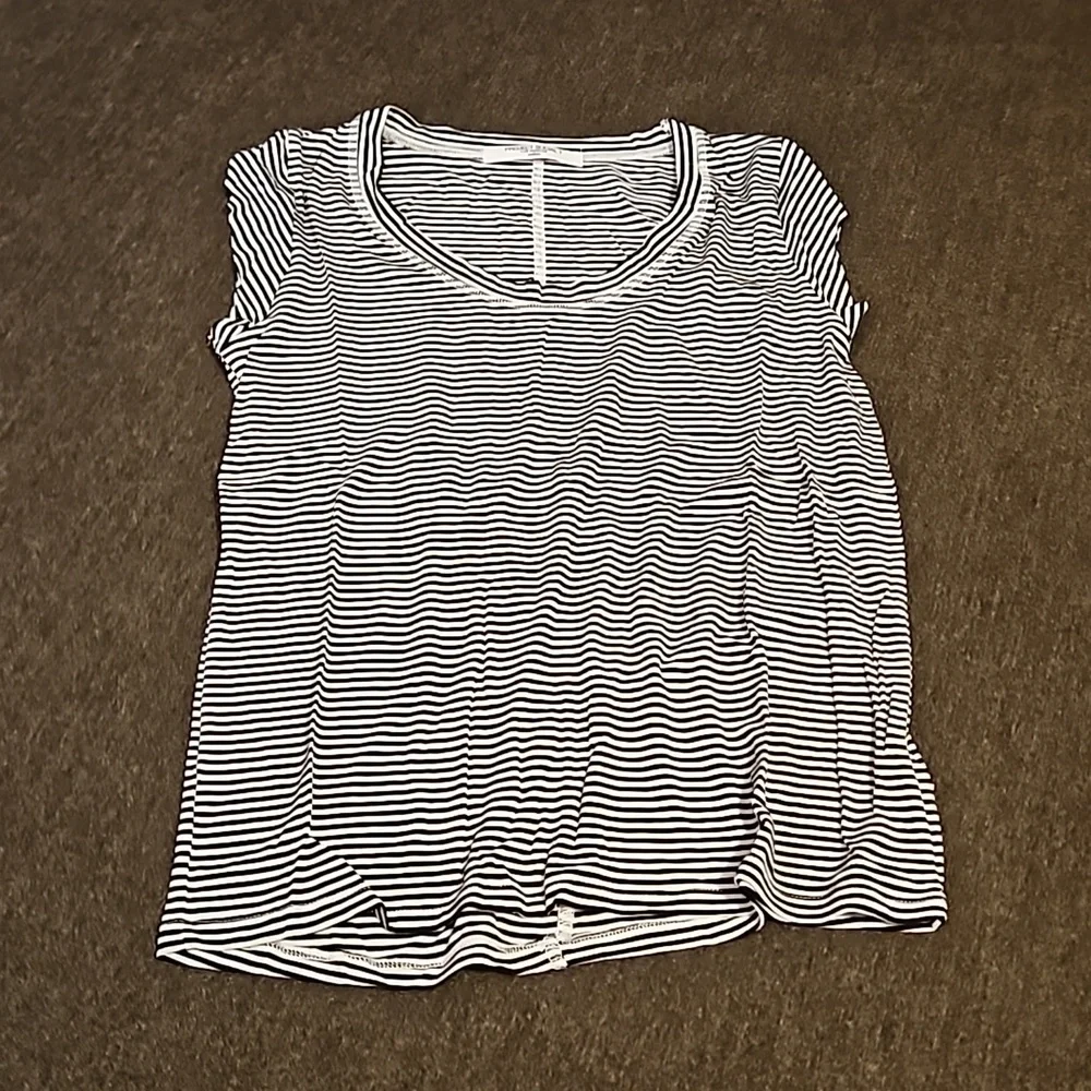 Project Social T top - Picture 1 of 4